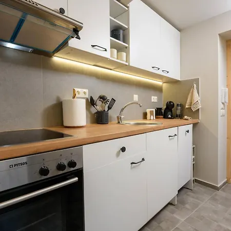 Petra Solis * لايميناس