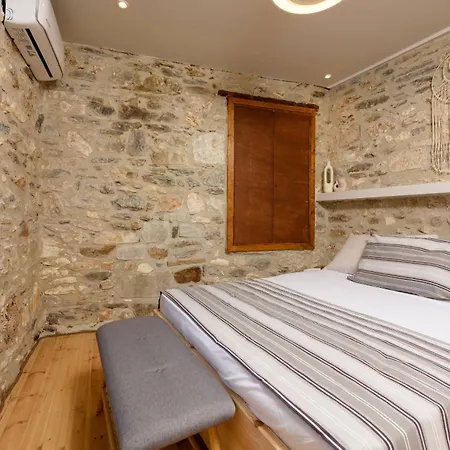 Apartment Petra Solis *