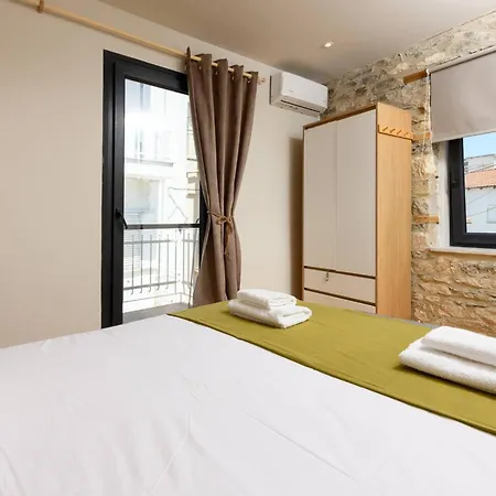 Petra Solis لايميناس