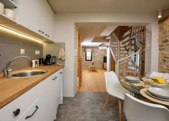 Petra Solis Apartment *